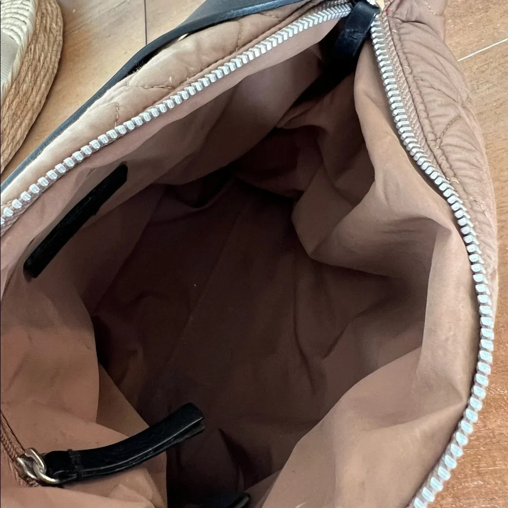 Banana Republic Quilted Purse - Picture 3 of 9